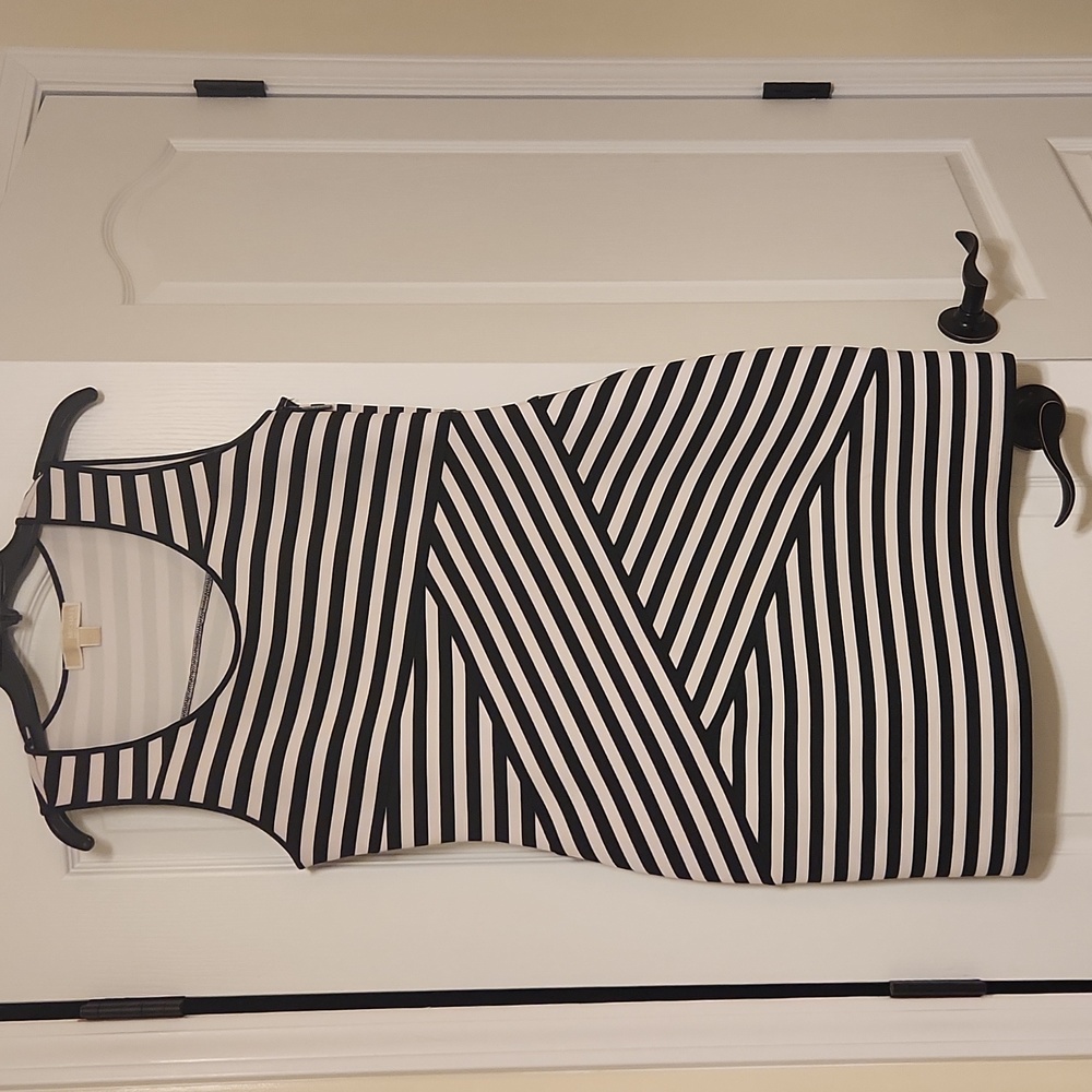 MICHAEL Michael Kors Black and White Striped Sleeveless Sheath Dress